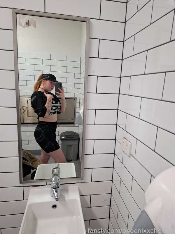 Phoenixxxchelsea - Fansly - 04 Mar, 2025