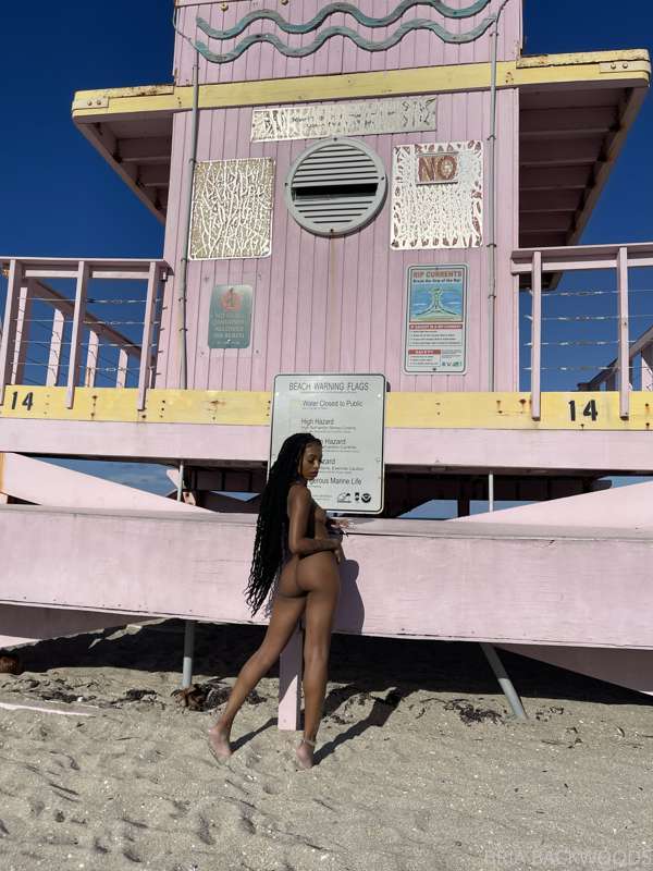 Happy July my loves! 3