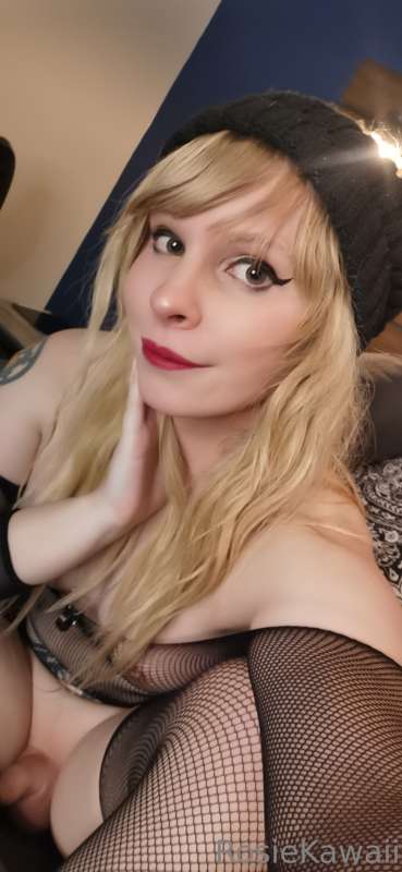 New fishnet x <3 40 pics each post 5/9 36