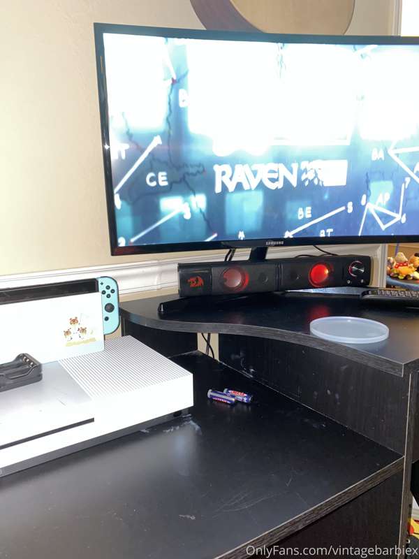 Any gamers here? Just got my set up done yesterday!