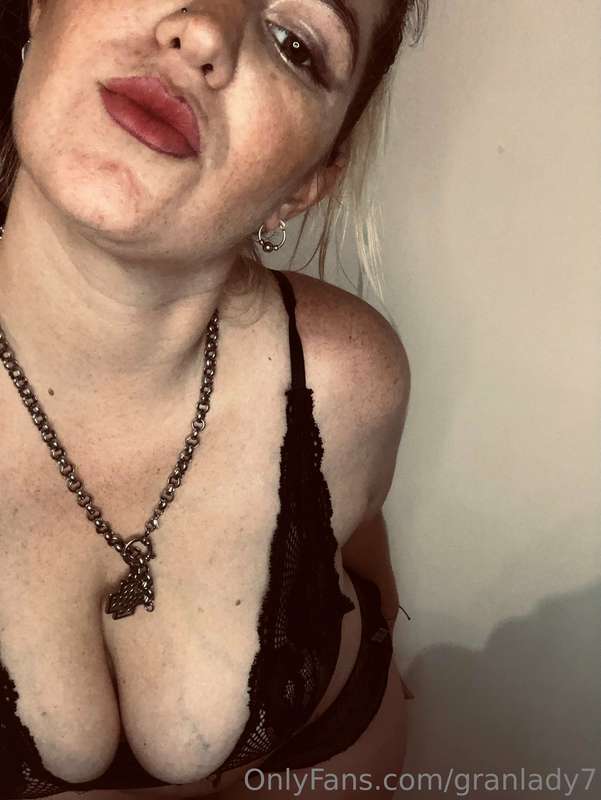Kissmeeee 💋
