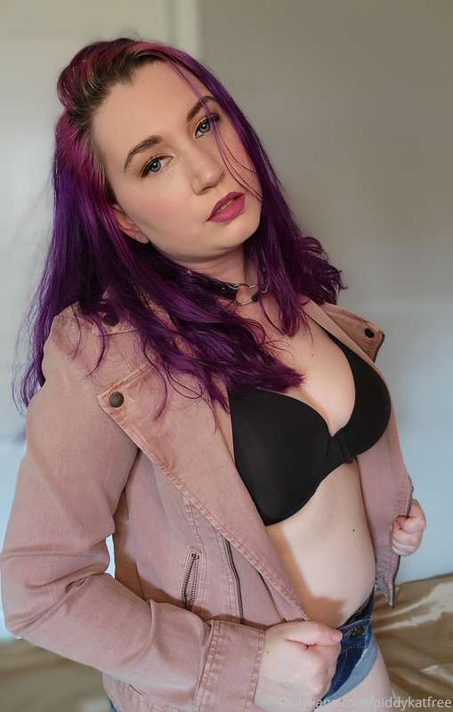 Showing you my boobs today 😇