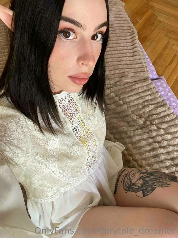 So jelousy - is it ok to be jelous of your partner and not l.. 2