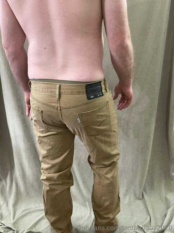 The Shirtless Sarge - Showing off the SARGE bod! Set 11
