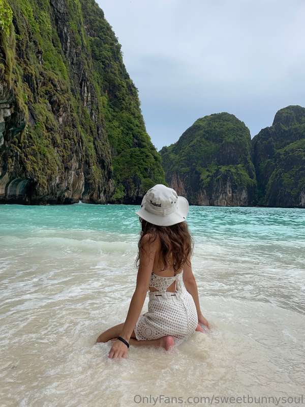 🏝️✨ My heart belongs to the islands ✨🏝️  Traveling has alway..
