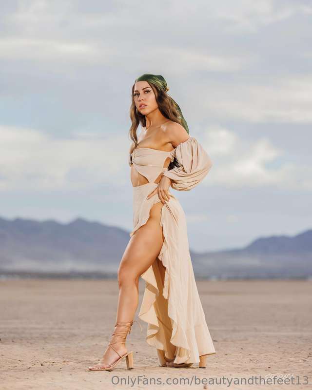 My feet were a little dry from the desert. If you were here .. 4