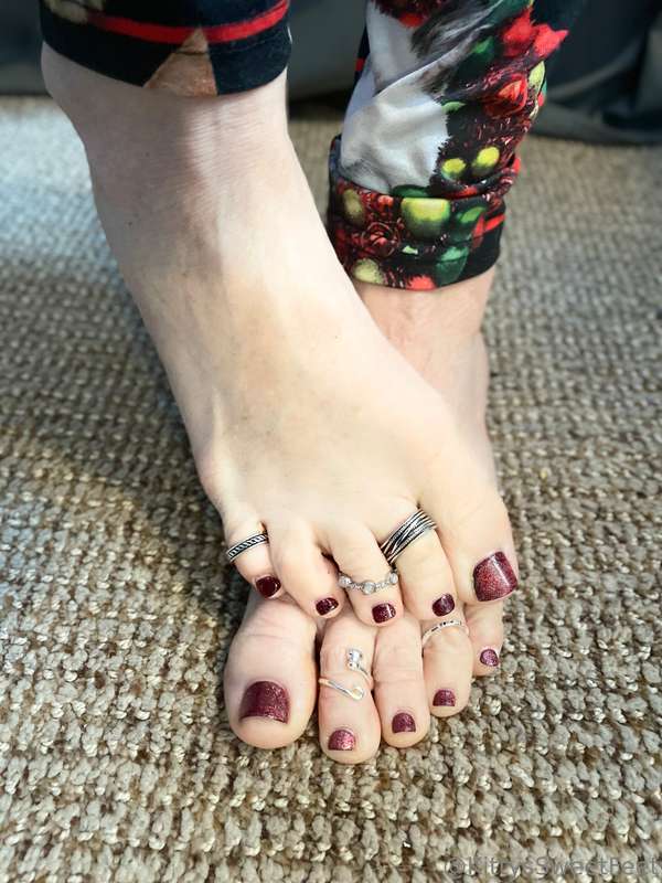Soft, creamy white skin and perfectly pedicured toes adorned.. 6