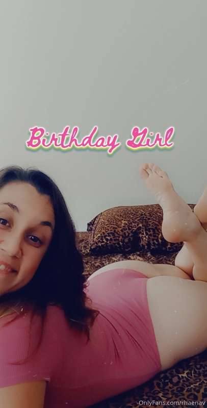 It is my birthday! Anyone wanna guess how old I am?