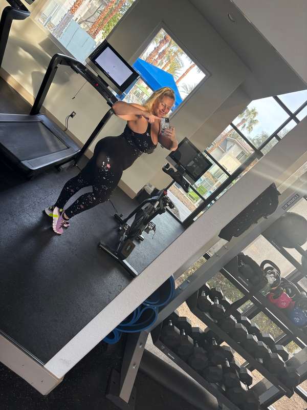 Good morning ☀️ 🏋🏼‍♀️  1