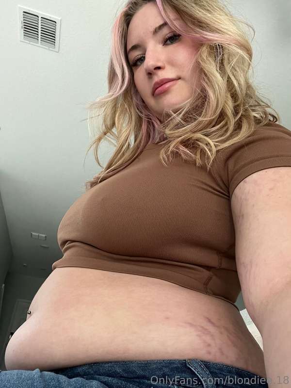 Feeling chubby today 😉 4