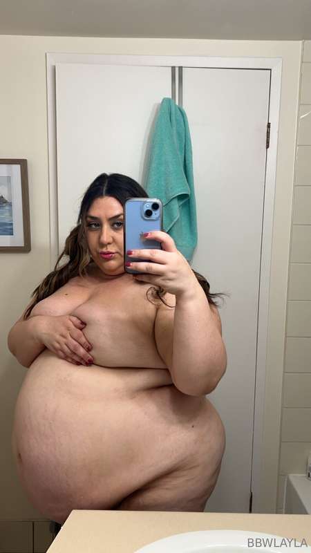 Nudes I just took tonight for you guys 👅 do you like my pig .. 8