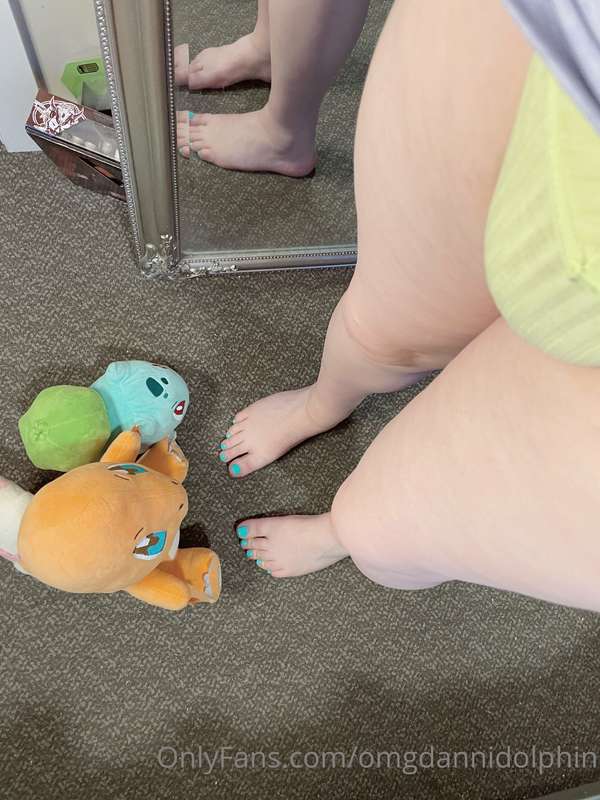 Flippers out! 🐬 7