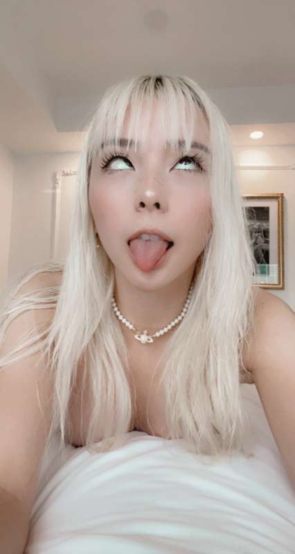 wet and ready for a good fuck😫 9
