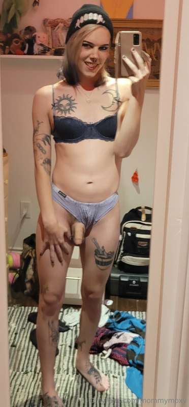 Felt so cute in my beanie and lingerie, I knew you'd agree s.. 6