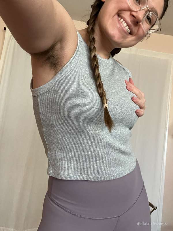 this is my Pilates outfit, would you work out with me? 1