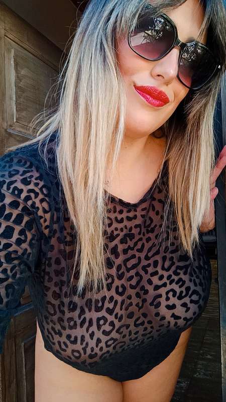 🚨😎 VIP CONTENT 😈😈  Black is the new red..