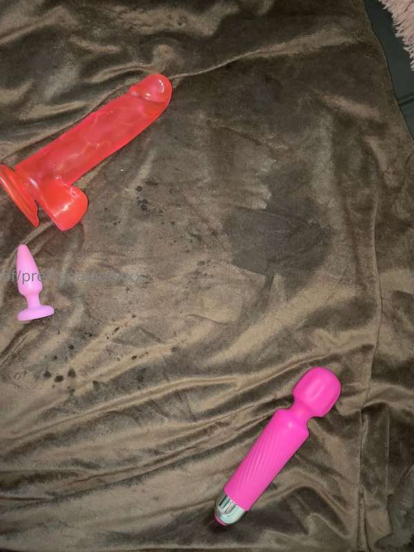 Things got a little messy today 🥴🤭 check your messages soon ..