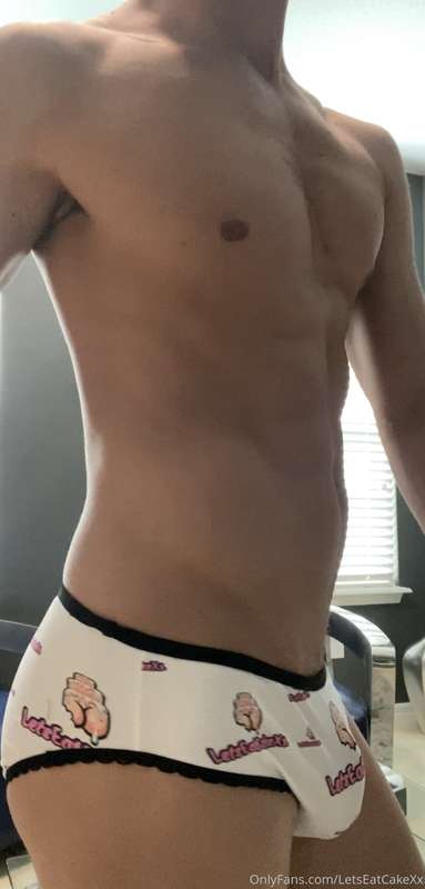 Just got our official LetsEatCakeXx boxer briefs & panties i.. 6