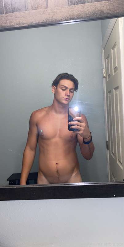 Flash or no flash🤔 dm me for the full photo🤪🥵
