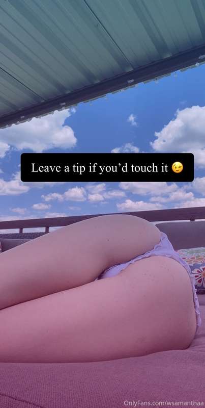 Throwback to my first summer on onlyfans! Before I showed fa.. 1