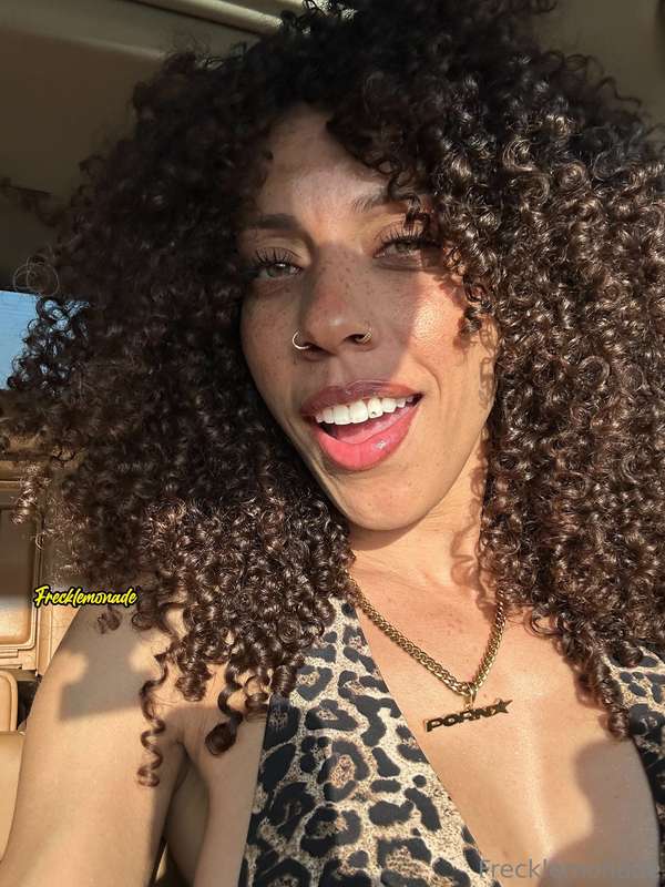 Wild… this beautiful hair grows out of this wicked little mi.. 4