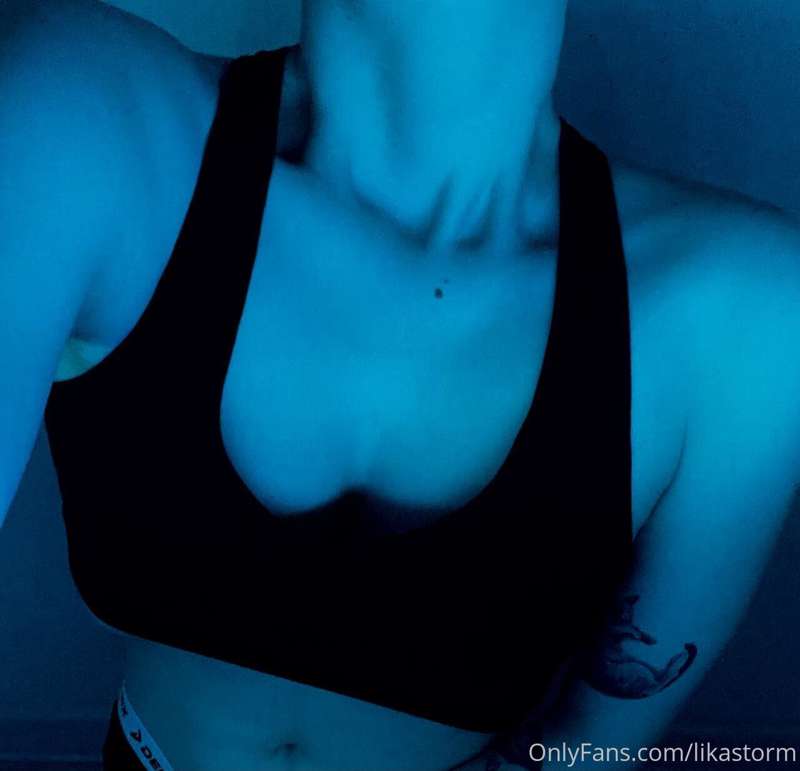 what is your fav part of my body? 💋💋💋