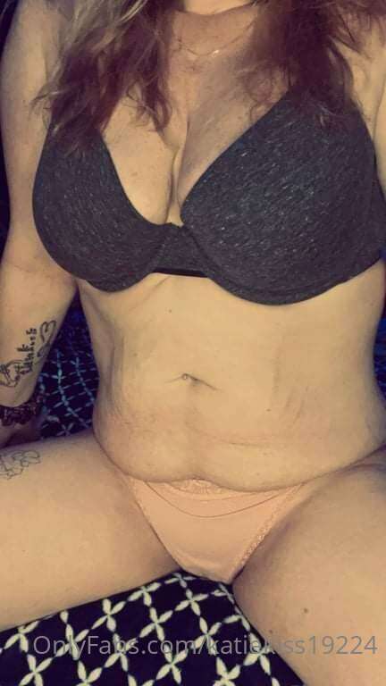 🔥Sassy Big Titted Brat 👩🏼‍🦰Solo content 💧Squirter  🍆Dick rat..