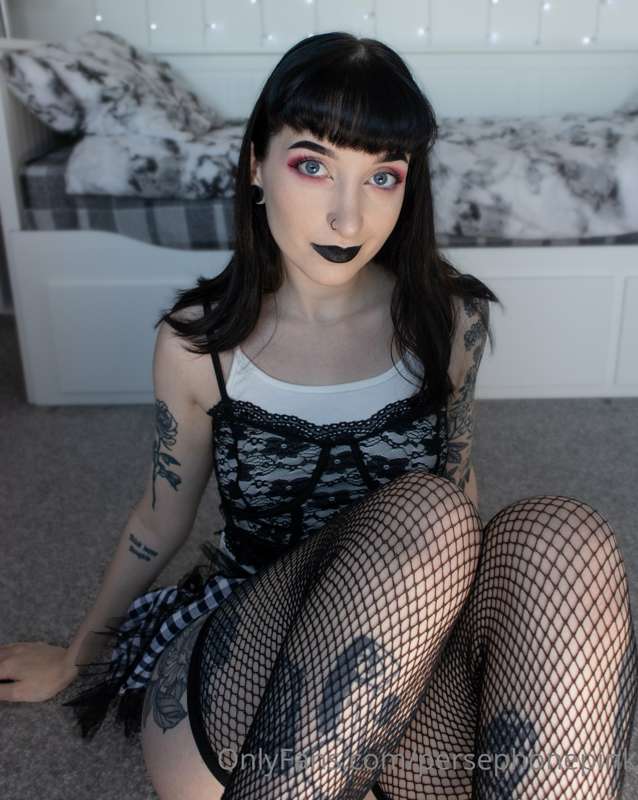 Lots of fun goth girl content coming next week for the MV Aw..