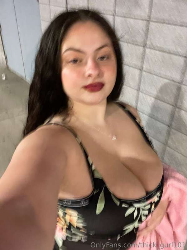Thick_Gurl101 - Onlyfans - 15 Jun, 2024