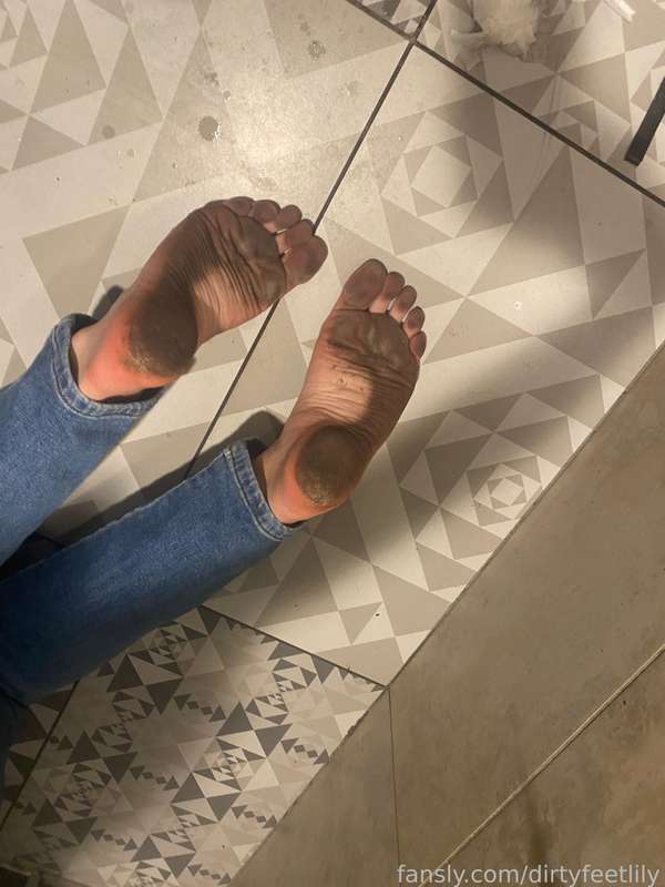 Dirtyfeetlily - Fansly - 13 Feb, 2025 2