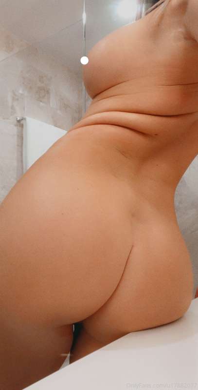 Goooood morning! 🌞 The uncensored version of this photo, and..