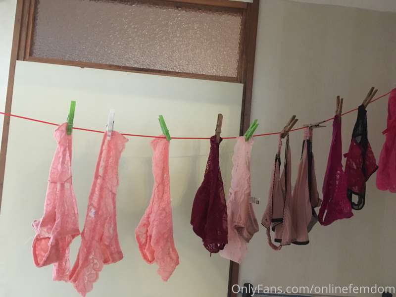 Yes it is laundry time for my sissymaid ! Look, how many pin..