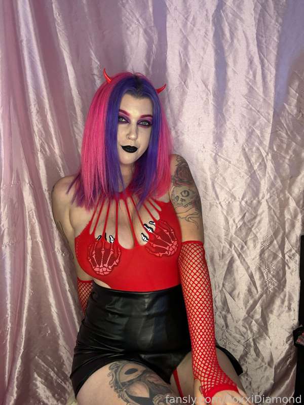 Roxxidiamond - Fansly - 06 Sep, 2024 39
