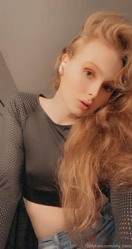 Here’s a bunch of random pics of me cause I haven’t been abl.. 9