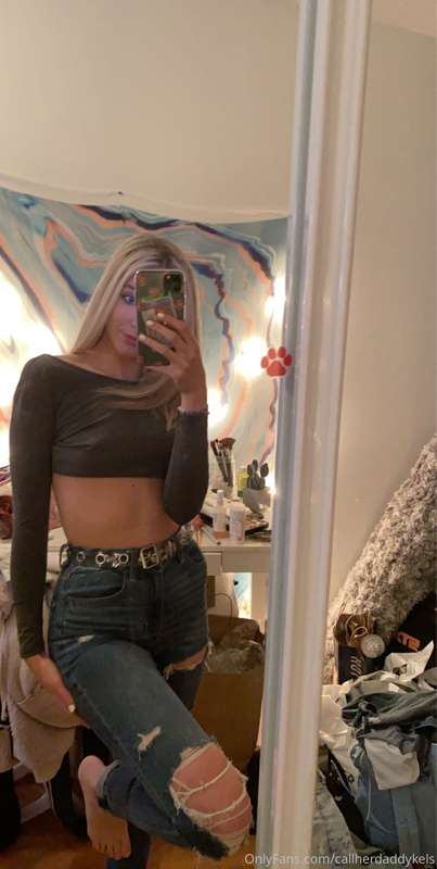 please message me if you’ve requested content or if you want.. 1