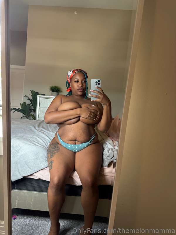 I wanna slob on your knob 🤤🤤