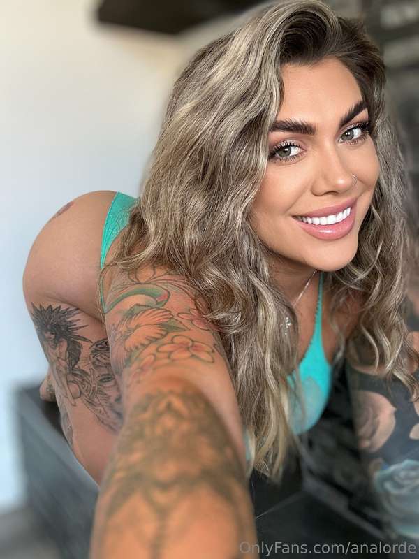 Think you can get me off? 😜 @ana.vip
