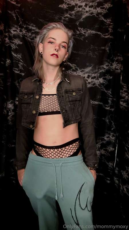 Fishnets and denim yum 3