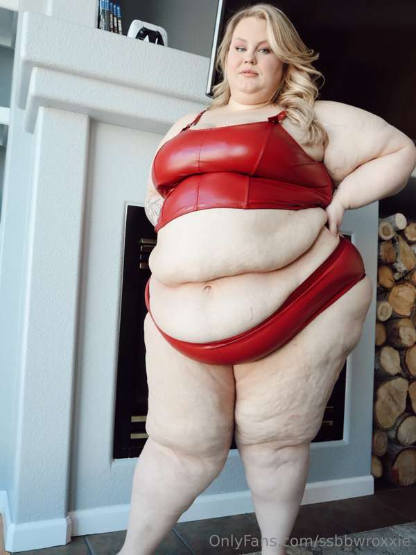 🍒Large Lady in Red🍒 part2!! 8