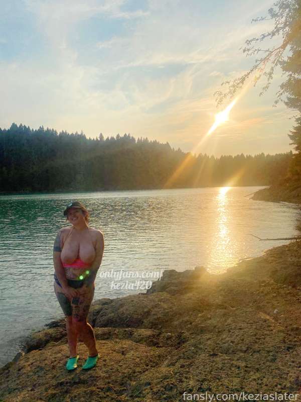 Keziaslater - Fansly - 19 Mar, 2022