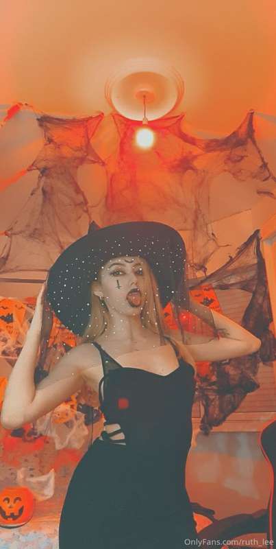 Ruth_Lee - Onlyfans - 01 Nov, 2020