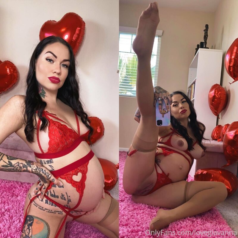 ???????? CUM SLUT @Pregnant_Karmen is ????? for your cock ??..