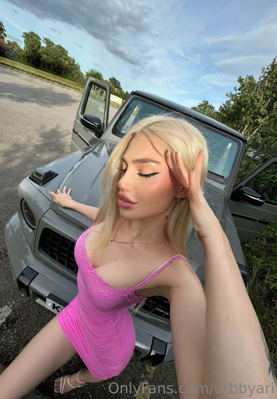 the views 🤩 would you get in with me?