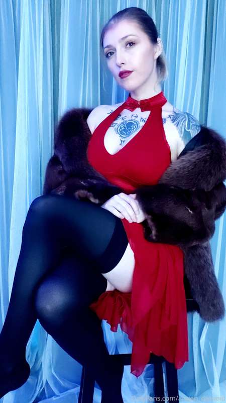 I dressed super heckin fancy tonight and took a few pictures.. 6