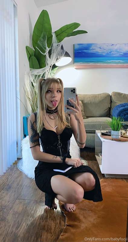 More Misa noodies 🖤🖤🍎 21
