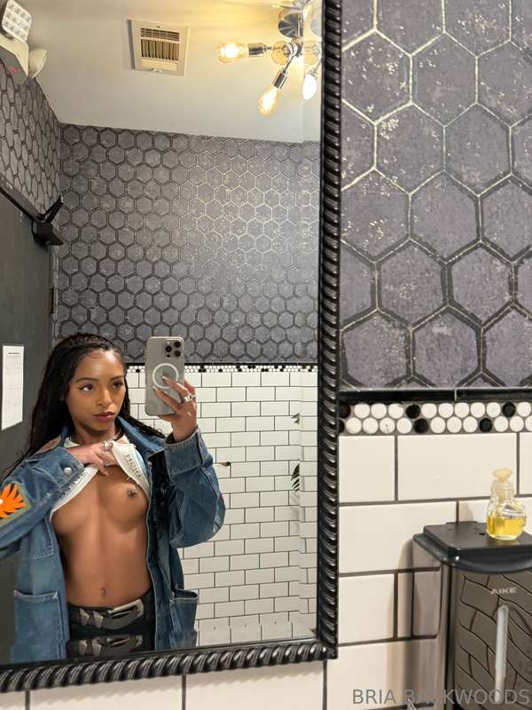 Briabackwoods - Onlyfans - 22 Apr, 2024 2