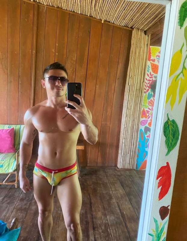 today 85% off just $5Colombia men 🇨🇴 📍Medellin @leoocarvajal.. 4