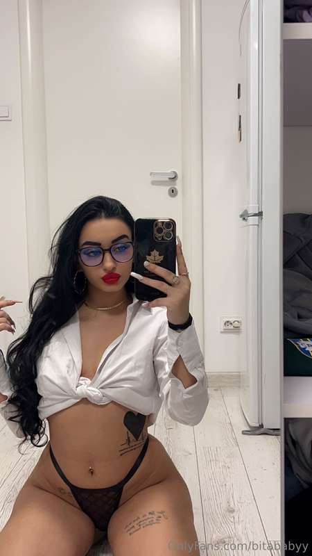 Bitababyy - Onlyfans - 03 Dec, 2024