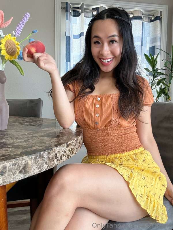 california grown peaches are the best 🍑