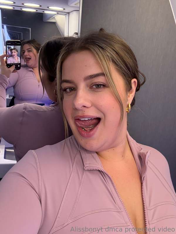 Sorry I’ve been mia! Lots of fun content filmed and my phone.. 7